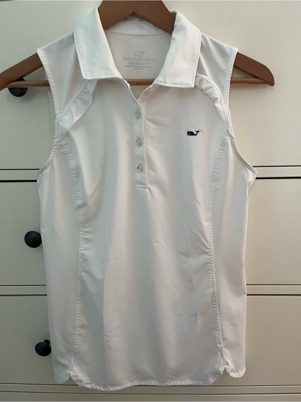 Vineyard Vines Sleeveless Ruffle Tank